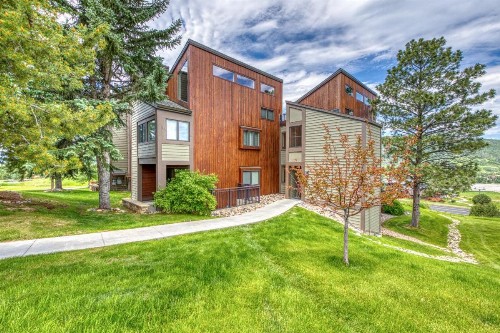 Emerald Views at the West - image 1