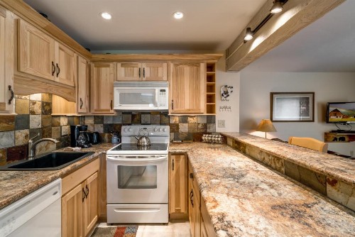 2255 Storm Meadows 425 Condo - image 6