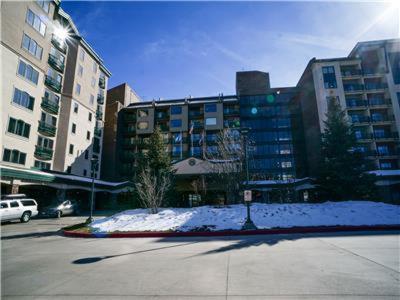 Sheraton Condominium 704 - image 6