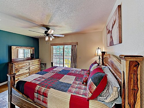 Walton Creek Condo- Hot Tub Near Slopes & Shuttle Condo - image 11