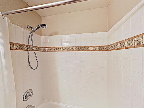 Walton Creek Condo- Hot Tub Near Slopes & Shuttle Condo - image 12