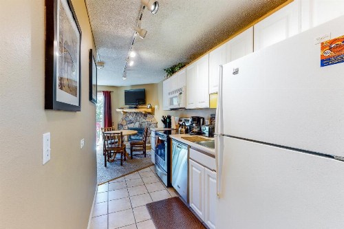 Scandinavian Lodge - image 9