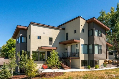 New-Build Near Ski Resort - Walk Downtown & Trails home