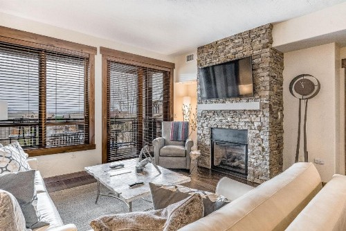 Trailhead Lodge 4117