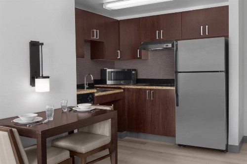 Residence Inn by Marriott Santa Clarita Valencia - image 9