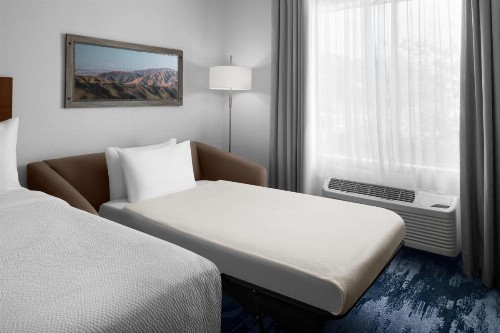 Fairfield Inn by Marriott Santa Clarita Valencia - image 22