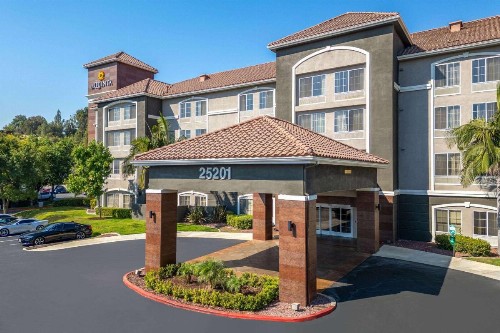 La Quinta by Wyndham Santa Clarita - Valencia - image 1
