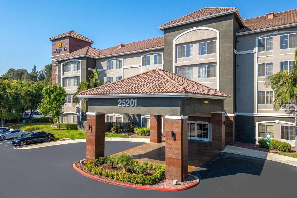La Quinta by Wyndham Santa Clarita - Valencia - main image