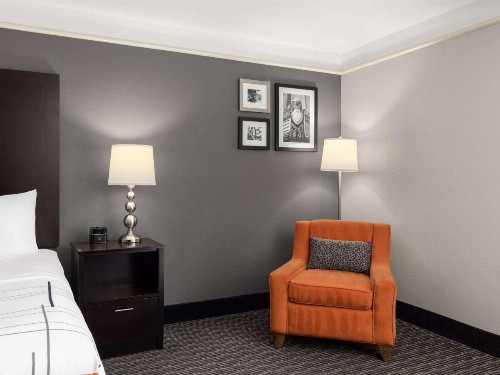 La Quinta by Wyndham Santa Clarita - Valencia - image 17