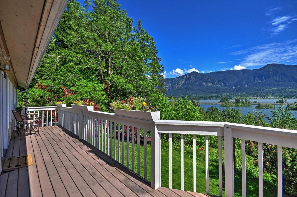 Ann's Aerie Home with Gorgeous Views and Special Rates! - image 7