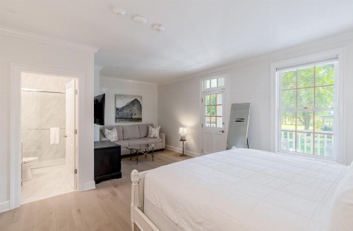 Kent Manor Inn - image 2