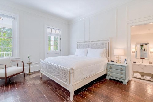 Kent Manor Inn - image 23