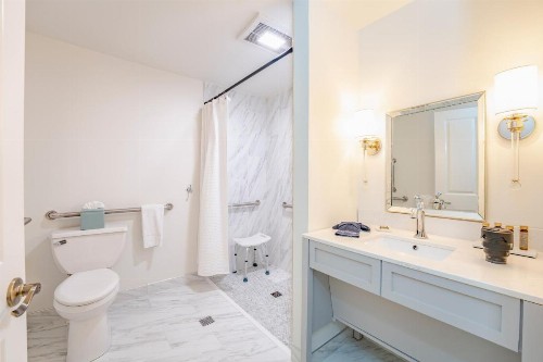 Kent Manor Inn - image 3