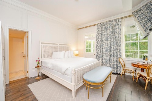 Kent Manor Inn - image 6