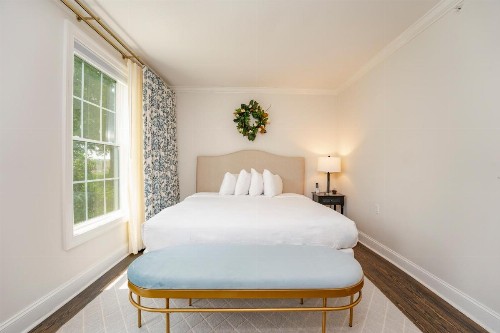 Kent Manor Inn - image 7