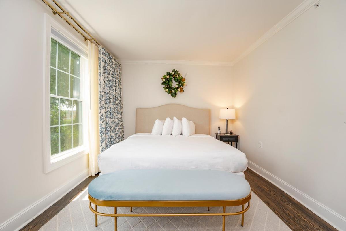 Kent Manor Inn - image 7