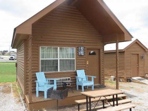 All Tucked Inn Cabins - image 12