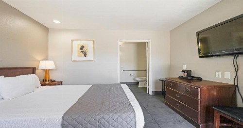 Budget Inn and Suites Stockton Yosemite - image 15