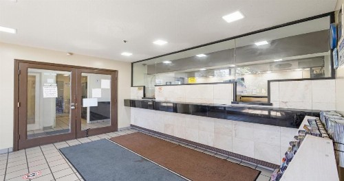 Budget Inn and Suites Stockton Yosemite - image 19