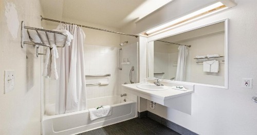 Budget Inn and Suites Stockton Yosemite - image 27