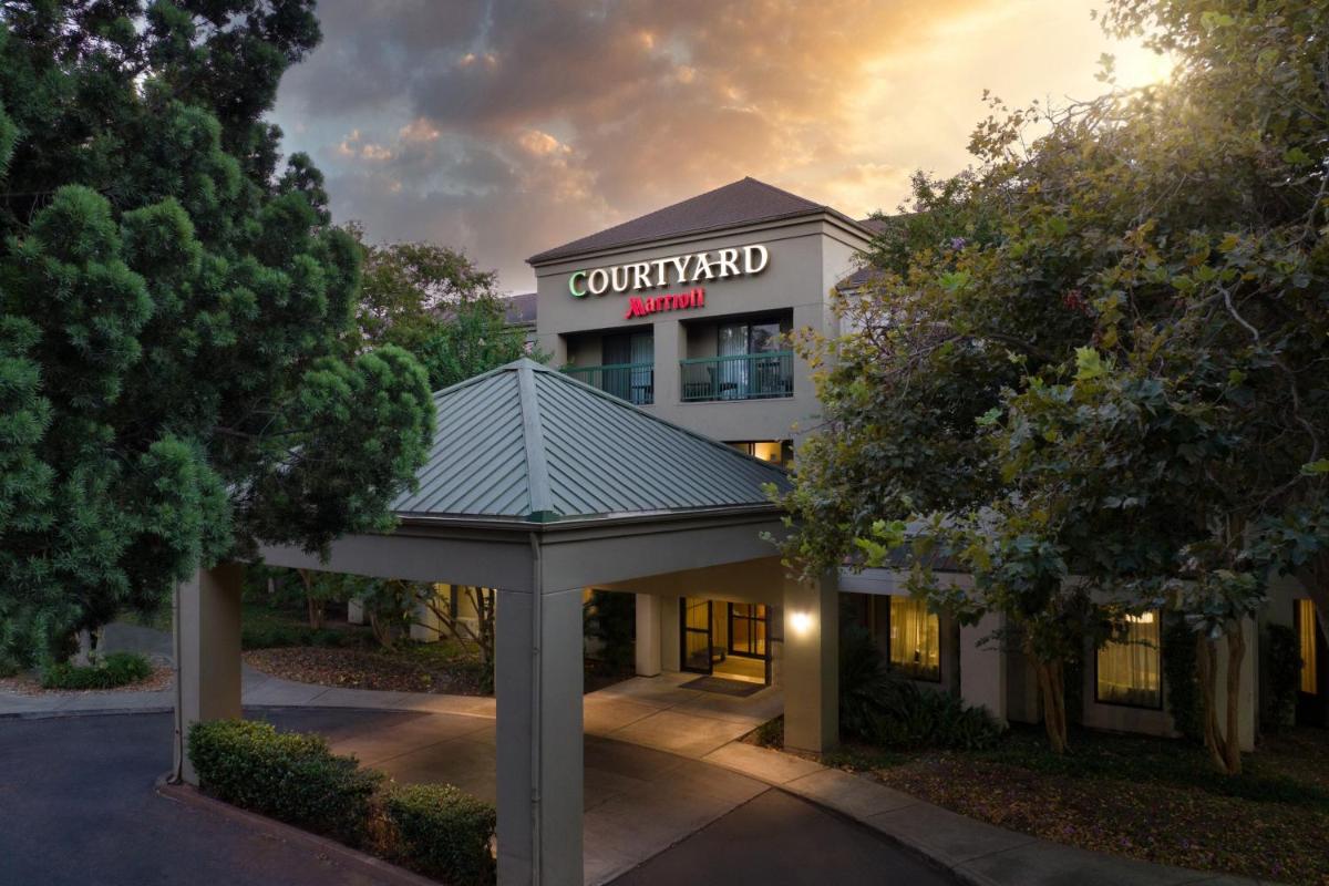 Courtyard by Marriott Stockton - main image