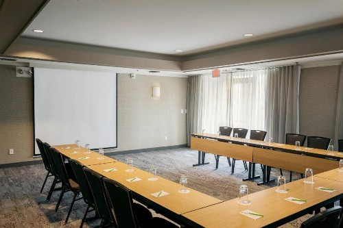 Courtyard by Marriott Stockton - image 12