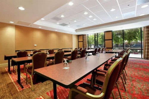 Hilton Stockton - image 10