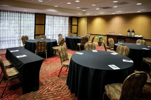 Hilton Stockton - image 16