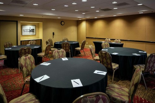 Hilton Stockton - image 25