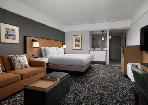 Hilton Stockton - image 30