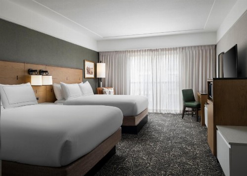Hilton Stockton - image 6