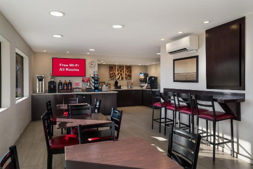 Red Roof Inn Stockton - image 18