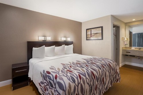 Red Roof Inn Stockton - image 30