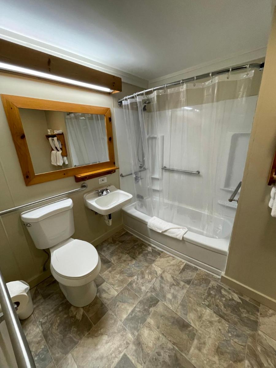 Northern Lights Lodge - image 6