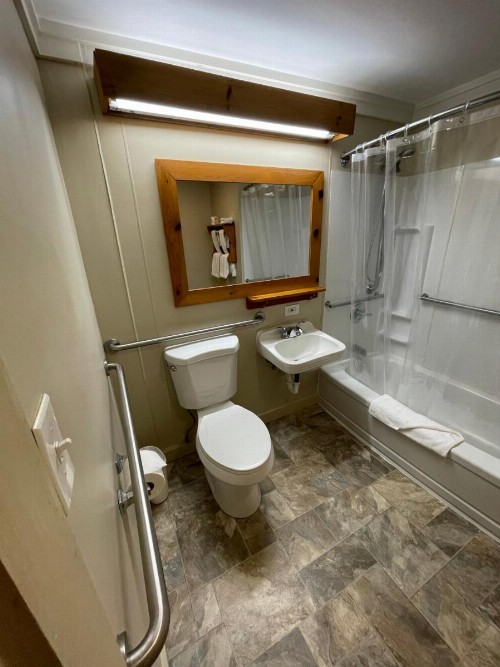Northern Lights Lodge - image 7