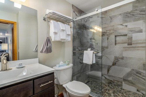 Grey Fox Inn - image 27