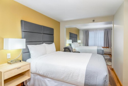 Grey Fox Inn - image 42