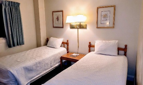 Stowe Motel & Snowdrift - image 22