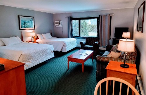 Stowe Motel & Snowdrift - image 23