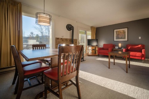 Sun & Ski Inn and Suites - image 11