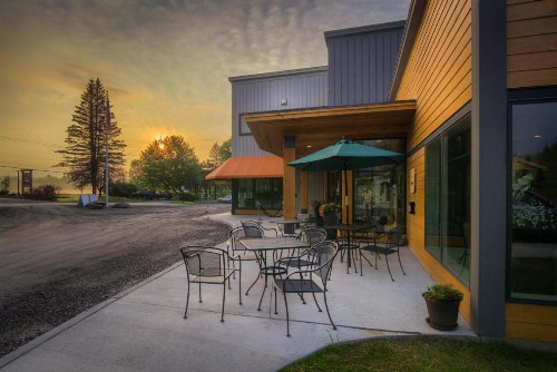 Sun & Ski Inn and Suites - image 17