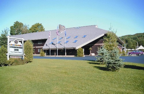 Commodores Inn - image 5