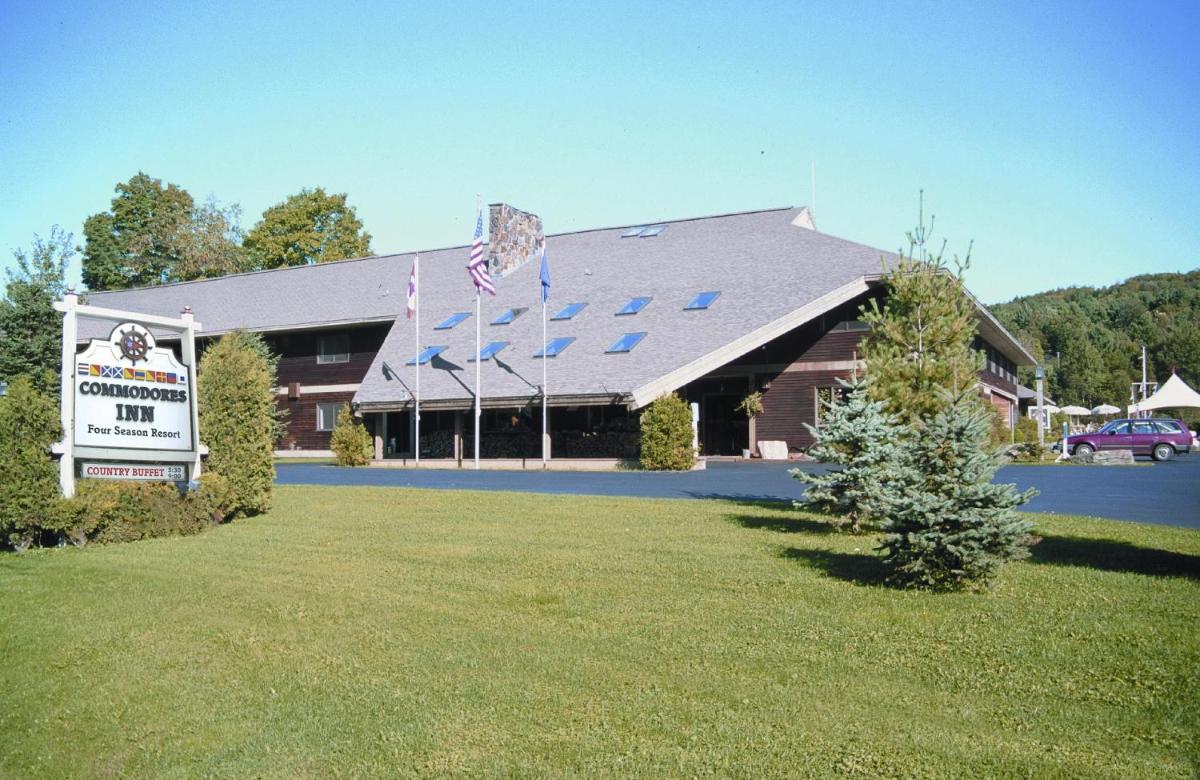 Commodores Inn - image 5