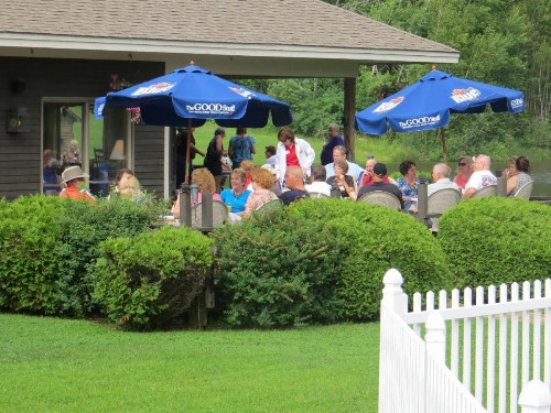 Commodores Inn - image 9