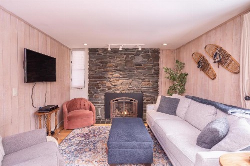 Classic Stowe Ski Chalet chalet - image 4