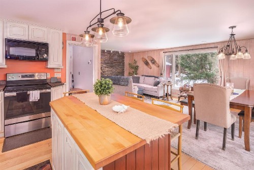 Classic Stowe Ski Chalet chalet - image 9