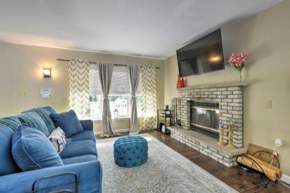 Superb Stroudsburg Home with Seasonal Pool and Deck!