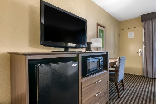 Best Western Downtown Stuart - image 1