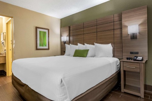 Best Western Downtown Stuart - image 18