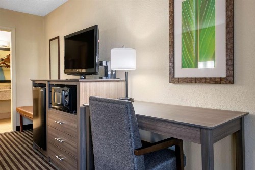 Best Western Downtown Stuart - image 6